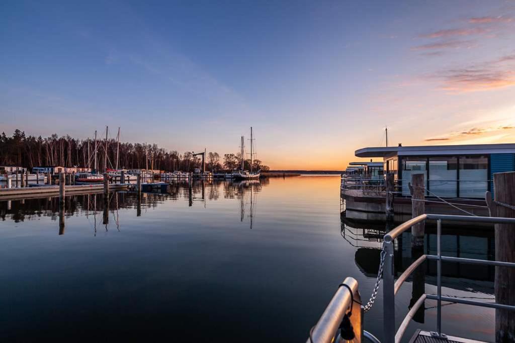 Floatinghouses Peenemuende Екстер'єр фото
