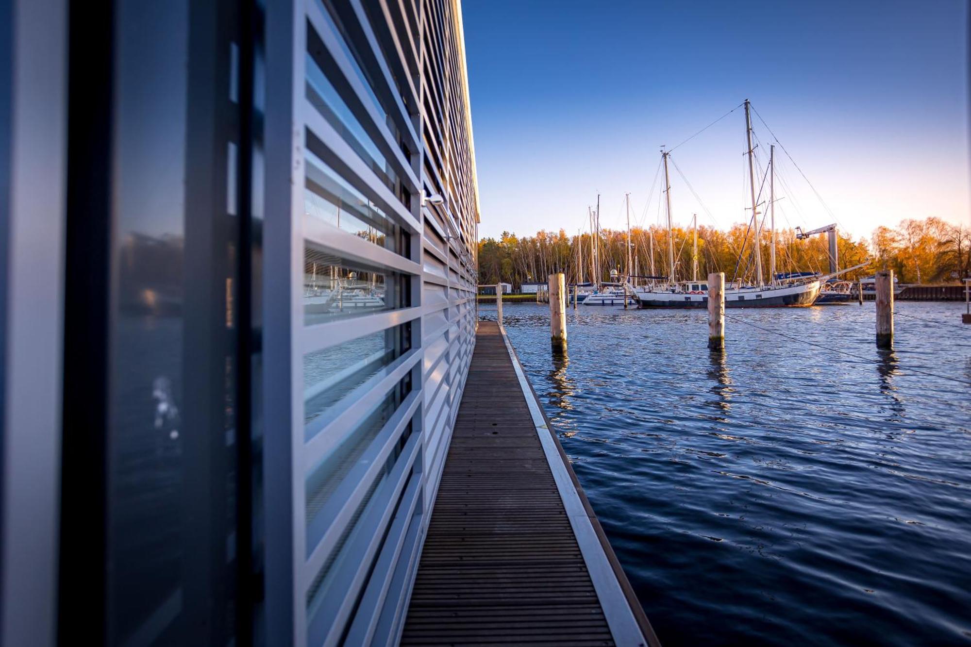 Floatinghouses Peenemuende Екстер'єр фото